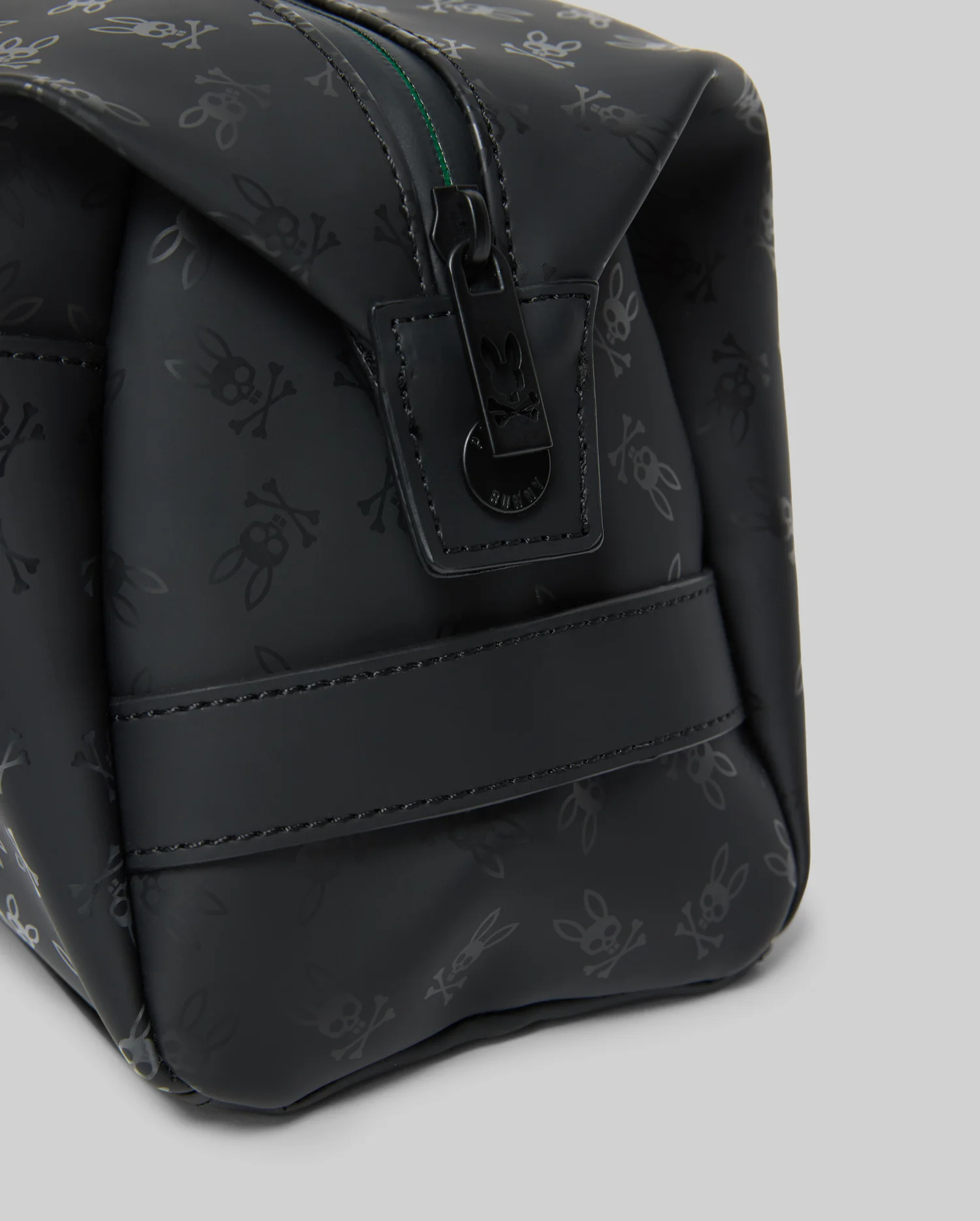 MENS RUBBERIZED ALL OVER BUNNY TOILETRY KIT - MO2400094 - Image 4