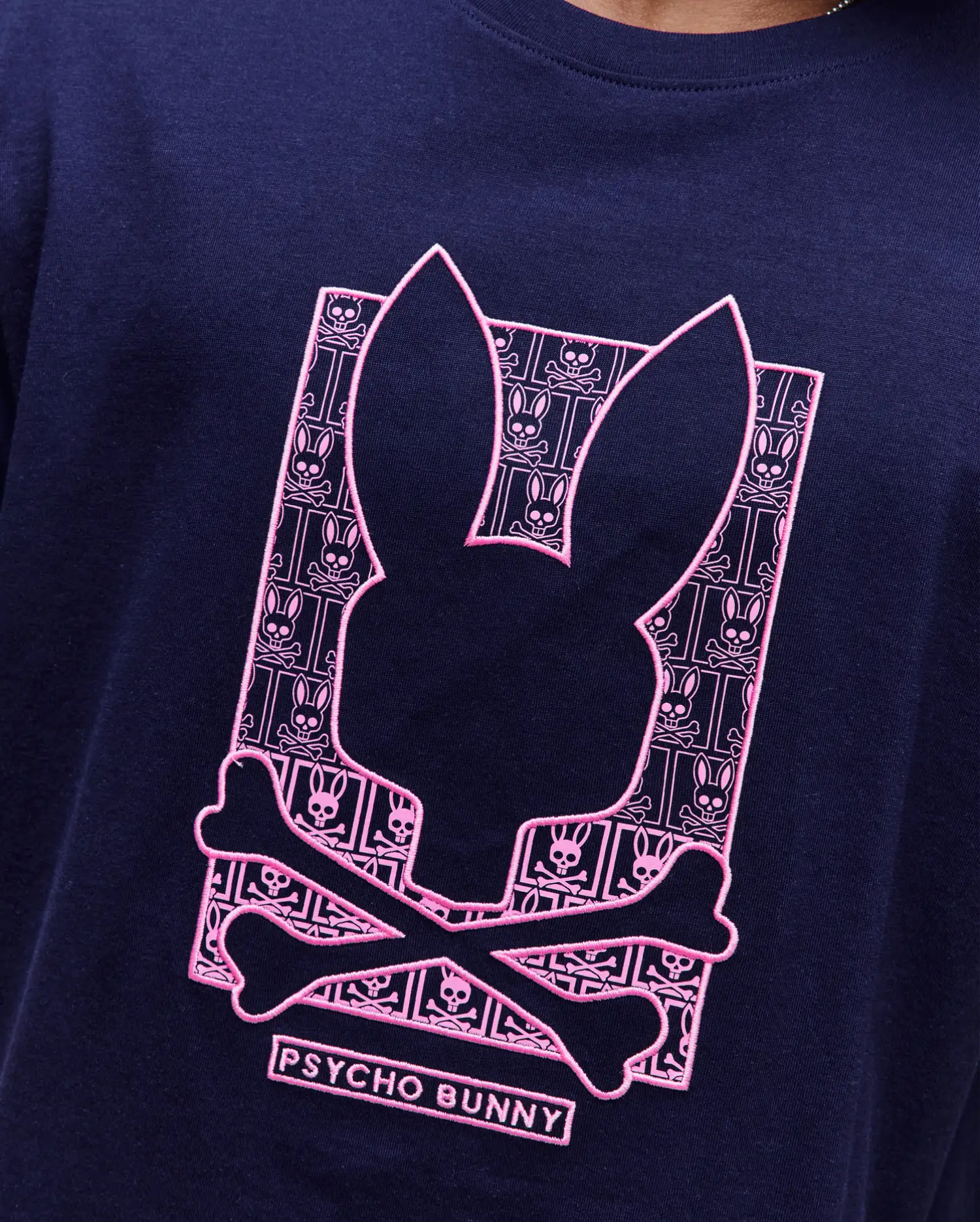 MENS KEON EMBROIDERED GRAPHIC TEE - MT0200403 - Image 3