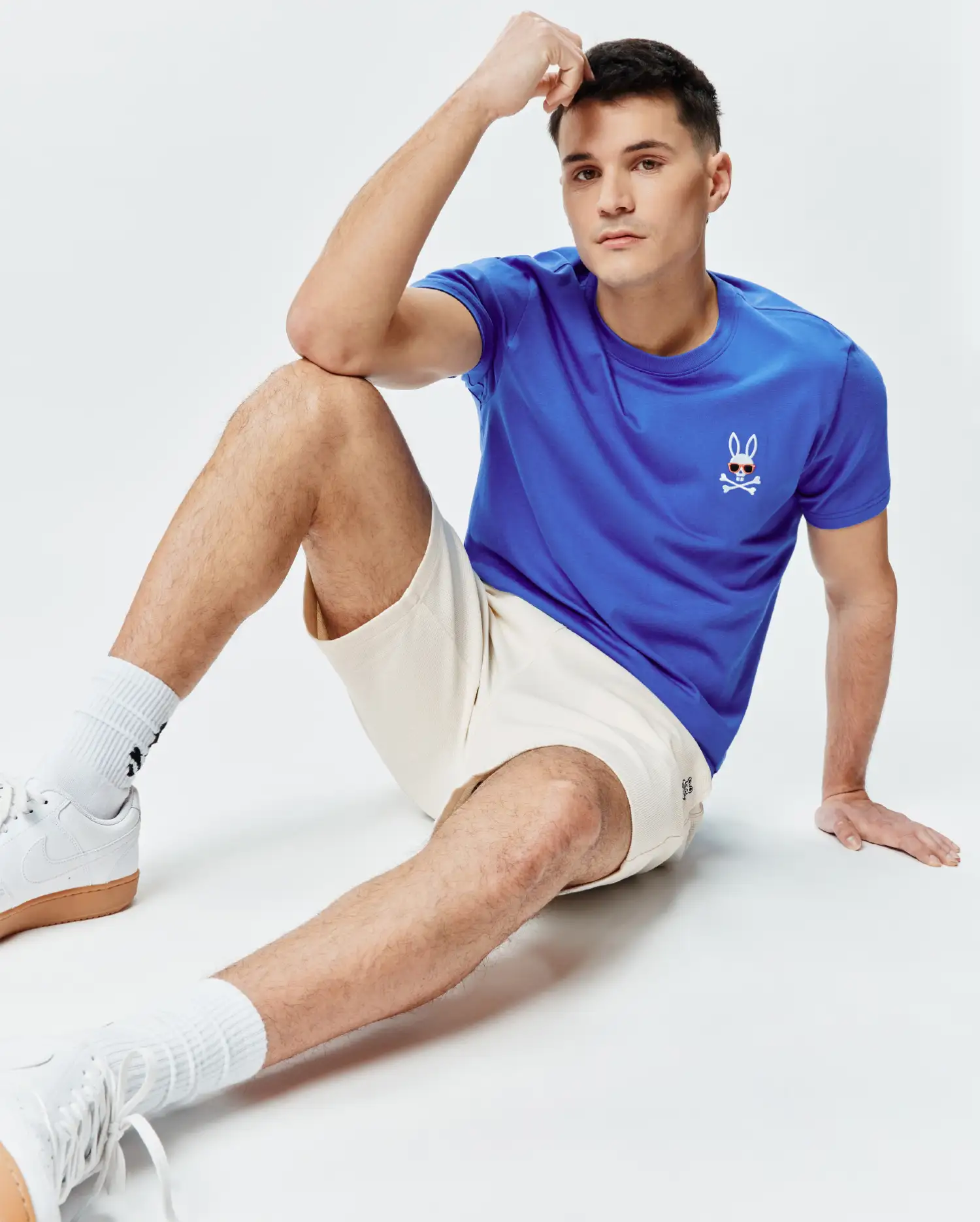 MENS SUNNY CHEST GRAPHIC TEE - MT0200278 - Image 4