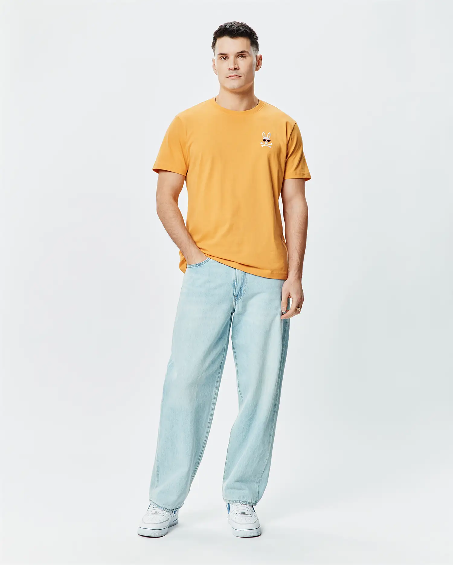 MENS SUNNY CHEST GRAPHIC TEE - MT0200278 - Image 5