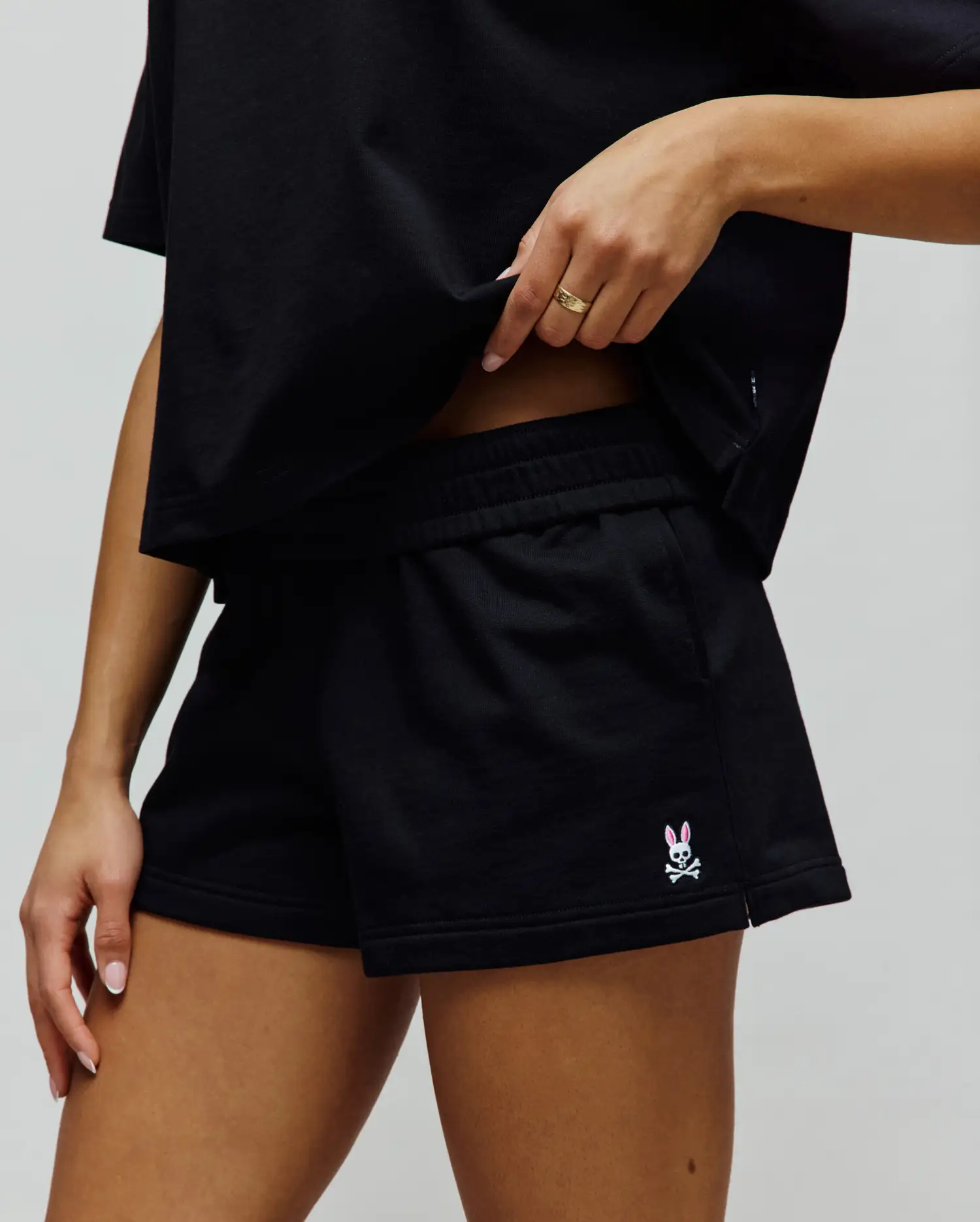 WOMENS OLIVIA FLEECE SHORT 3" - WB0900003